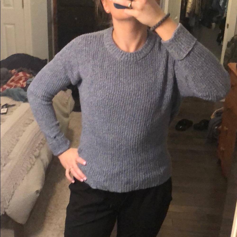 American Eagle Crew Neck Knit Sweater